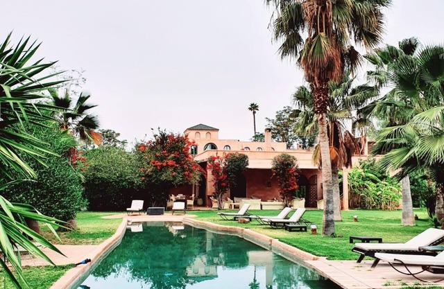 HOUSE WITH CHARACTER .LARGE GARDEN. WITH FAMILY AND FRIENDS.