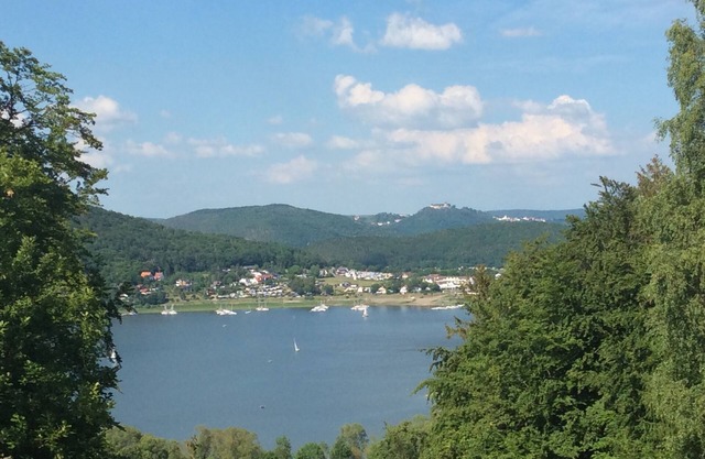 Maison avec vue lac et terrasses - spacieuse