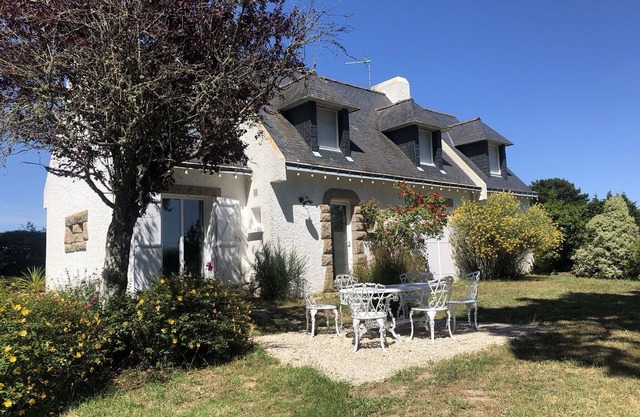 Villa sur terrain agréablement arboré 1500 m²