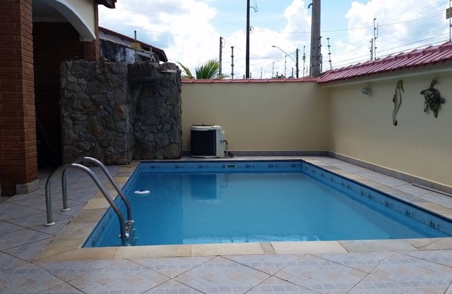 Maison avec piscine à 100 mètres de la plage