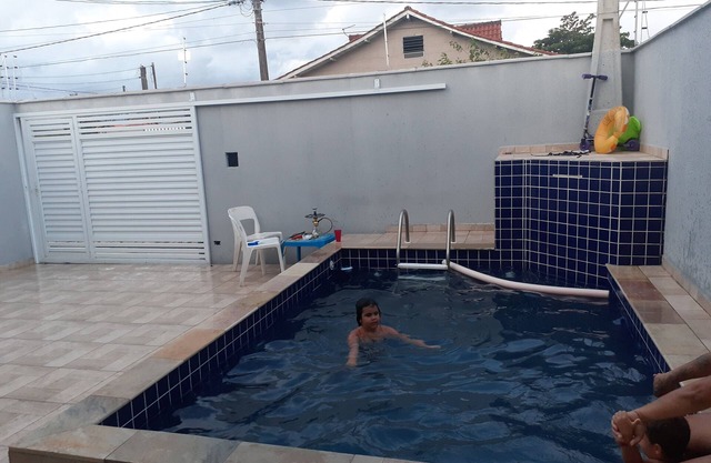 Maison avec piscine à 50 mètres de la plage à côté de cimbratel