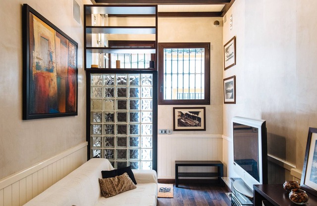 Maison avec terrasse privée à 15min du centre, à côté de la gare de Santa Justa