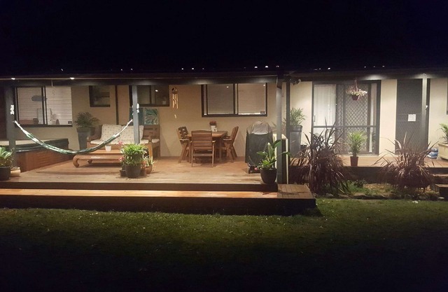 House with spa, walking distance to beach