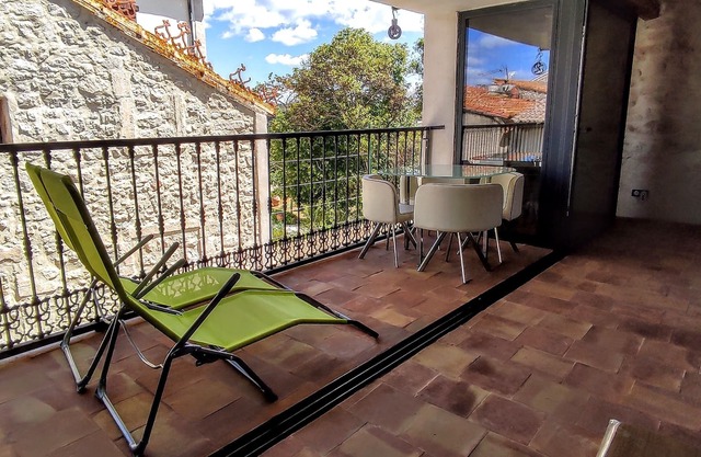 House with terrace and balcony views
