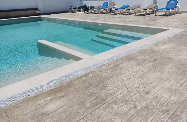 Maisons avec terrasse et barbecue pour les grands groupes