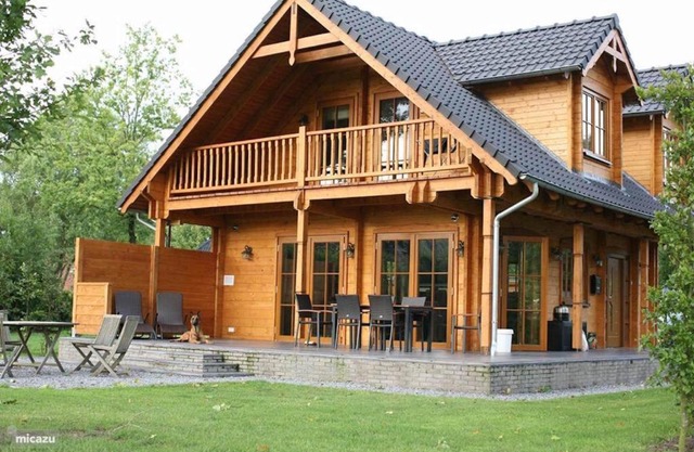 Houten Villa Dirk
