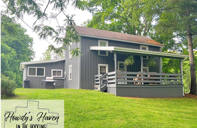 Howdy's Haven-Peaceful getaway in the Hocking Hills. 23 shared acres with host.