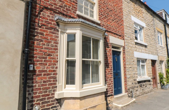 Howe End Cottage, KIRKBYMOORSIDE