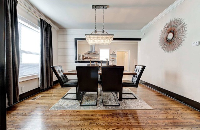 Lincoln Tudor – 3 en 1-près de OU Med, Bricktown, Arena