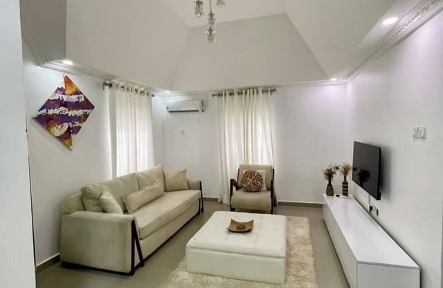 HSH LUXURY APARTMENTS