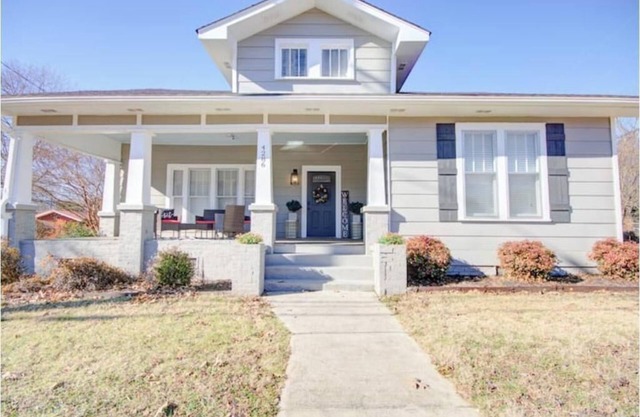 HSV/ DOWNTOWN MADISON- GORGEOUS HISTORIC BUNGALOW