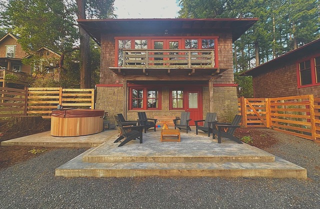 Huckleberry House - New Listing!