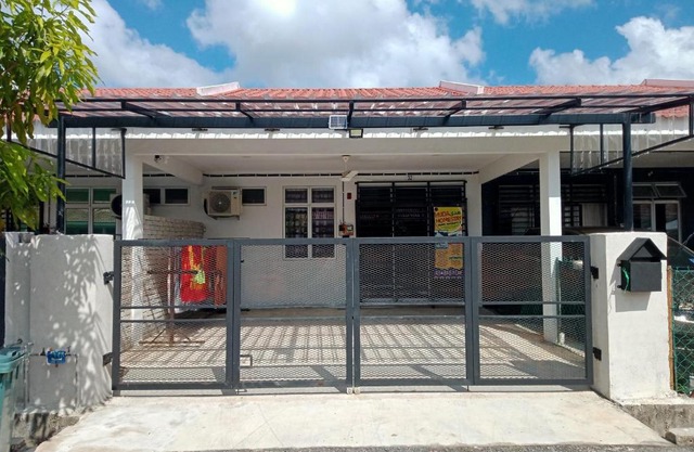 Huda Homestay
