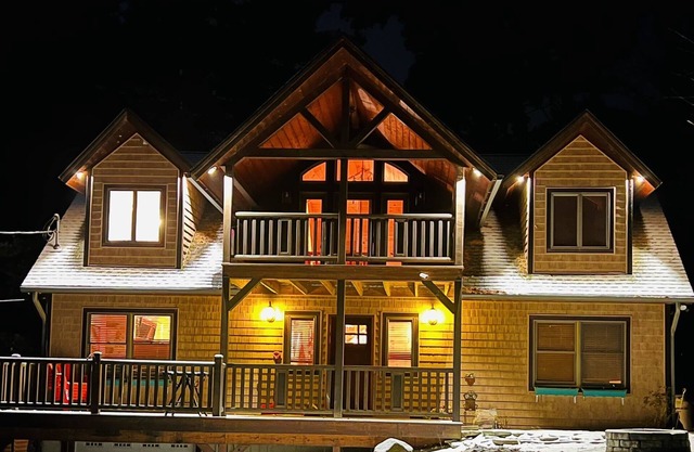 Huddle Bay Haven w/ Dock and Lake Access