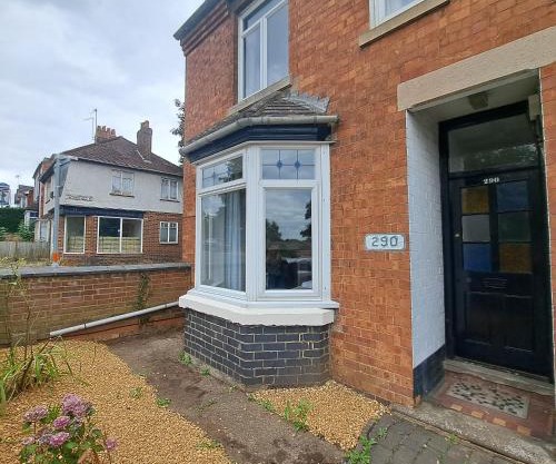 Huge 4 bed in the heart of Kettering