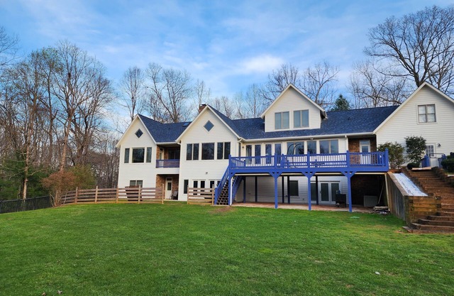 Huge 6 bedroom home near wineries & Helen attractions, sleeps 14 guests