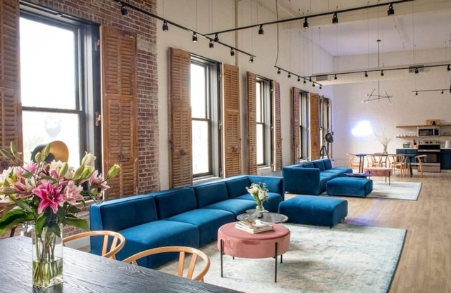 BRAND NEW! Huge 6-BR Loft Apt, Perfect for Groups