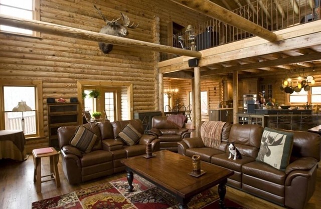 Immense retraite multifamiliale: isolée mais pratique avec des vues spectaculaires