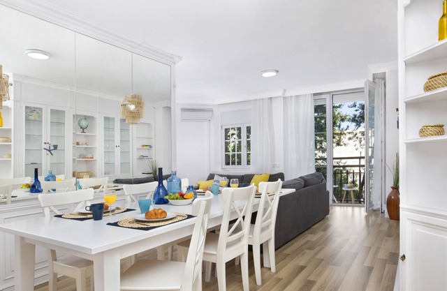 UgeAppartement immense et lumineux pour 8 près de la SagradaFamilia⚜️¤