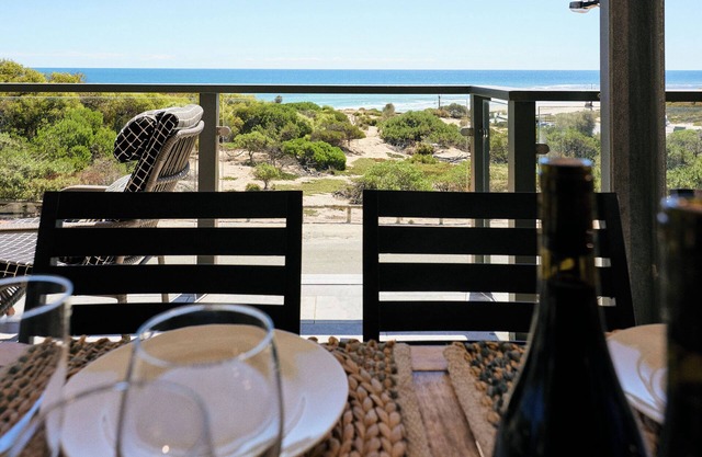 Huge Beach House MESMERISING sea views 6 bedrooms for large family/friend groups