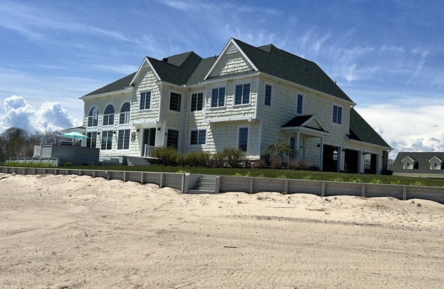 Huge Cape Cod Style Home on all Sandy beach / Cedar Lake MI