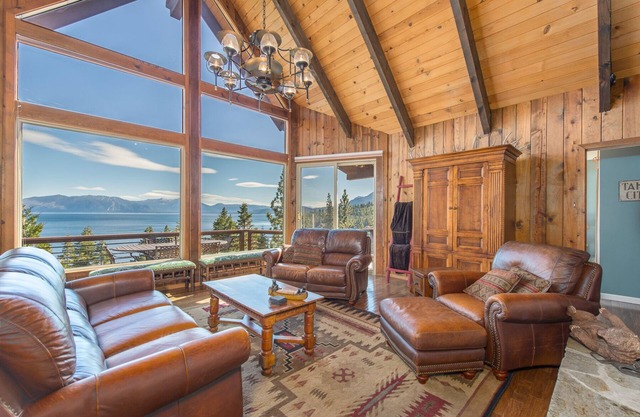 Grand Lodge avec une vue imprenable sur le lac