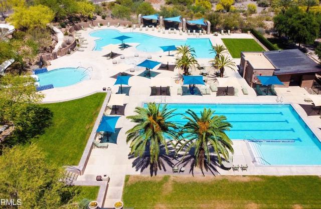 HUGE House Resort Living in Gated Community with House Cleaner