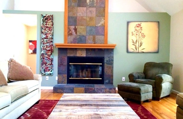 6-BD 5-BA Lodge. 1. 5 Mi en ville, 4400 pieds carrés, vues Mtn, 12-18 personnes, animaux OK!