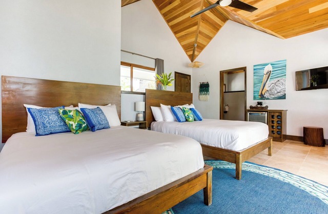 Hummingbird: Beachfront Cabana with Private Veranda on Belize Private Island