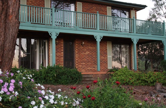 Hunter Homestead House
