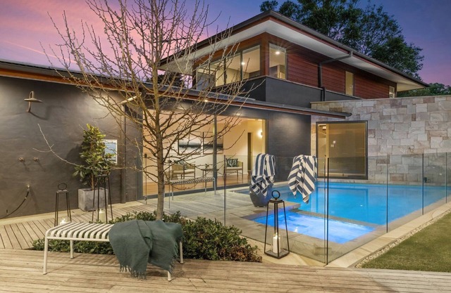HUNTER VILLA - THE VINTAGE