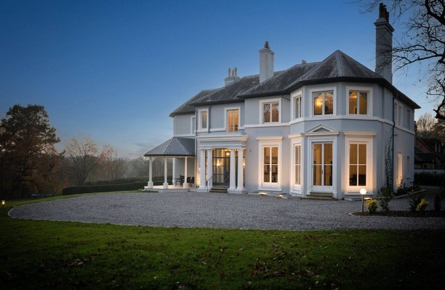 Huntsland House