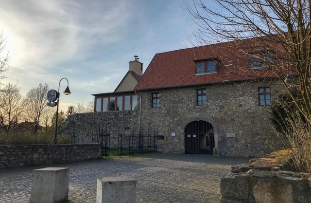 Huszárvár Hotel Kastélyszálló