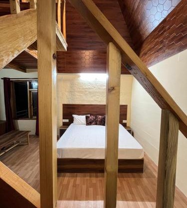 Hutventure Homestay - Mud House
