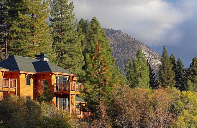 Hyatt High Sierra Lodge - Gorgeous Lakeside Resort + Amenities - 2 Bedroom Suite