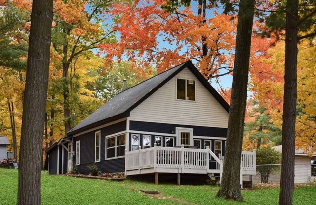 Two Lake Front Cabins on Spider Lake