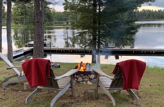 Hygge Getaway with a wood burning sauna overlooking a small private lake