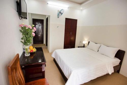 Hyper Hotel