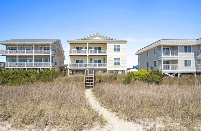 Hypnotic - your seaside retreat!