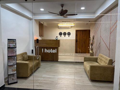 i Hotel - TRP Mall