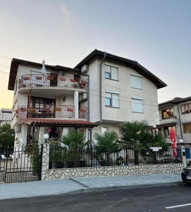 Ianakiev Guest House
