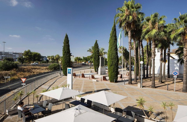 Ibis Budget Sevilla Aeropuerto