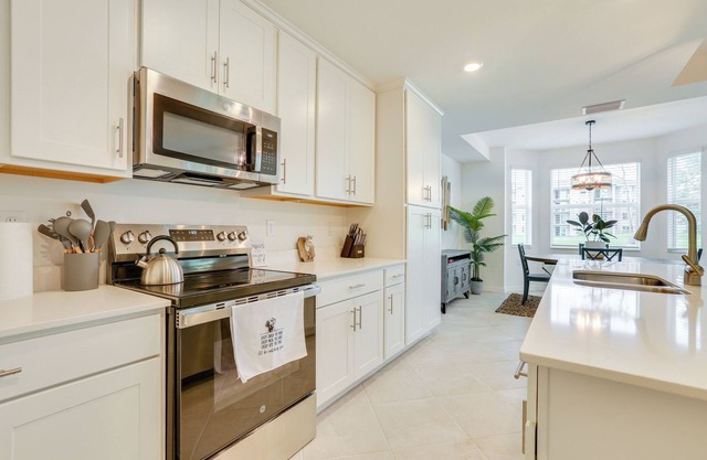 Ibis Landing Golf Club On-Site: Condo w/ Porch!