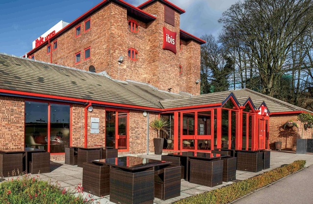ibis London Luton Airport