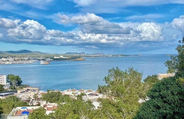 Ibiza beautiful beach House breathtaking seaviews 8mn walk to the Beach