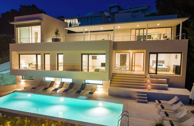 Ibiza Town Modern Villa, Sleeps 10