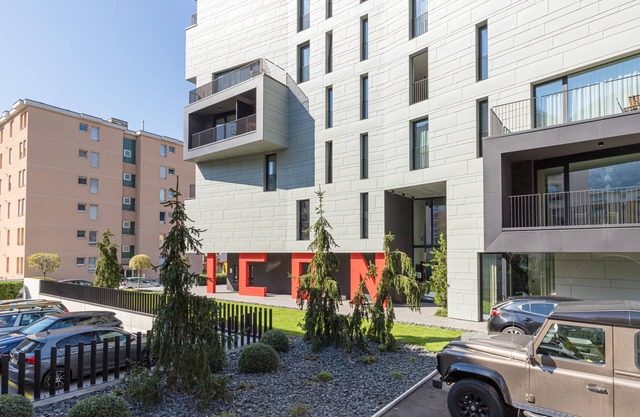 Icon H 206 Suite Micro-living
