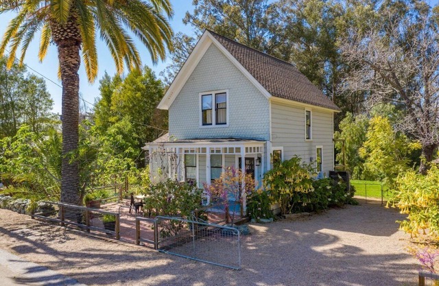 Iconic Modern Farmhouse- San Luis Obispo