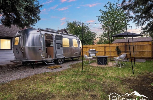 Iconic Retro Airstream | Private Yard & Firepit