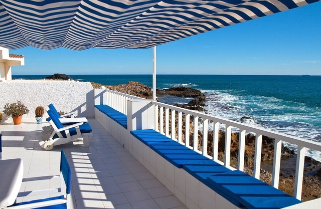 Maison avec terrasse privée, piscine et jardin. BBQ, wifi, chauffé à 50m plage